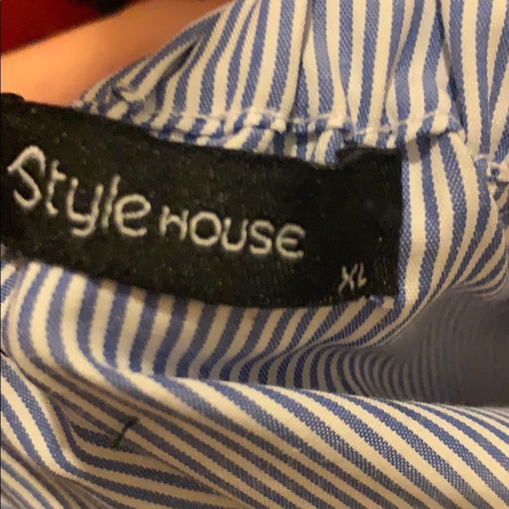 Top - Picture 2 of 2